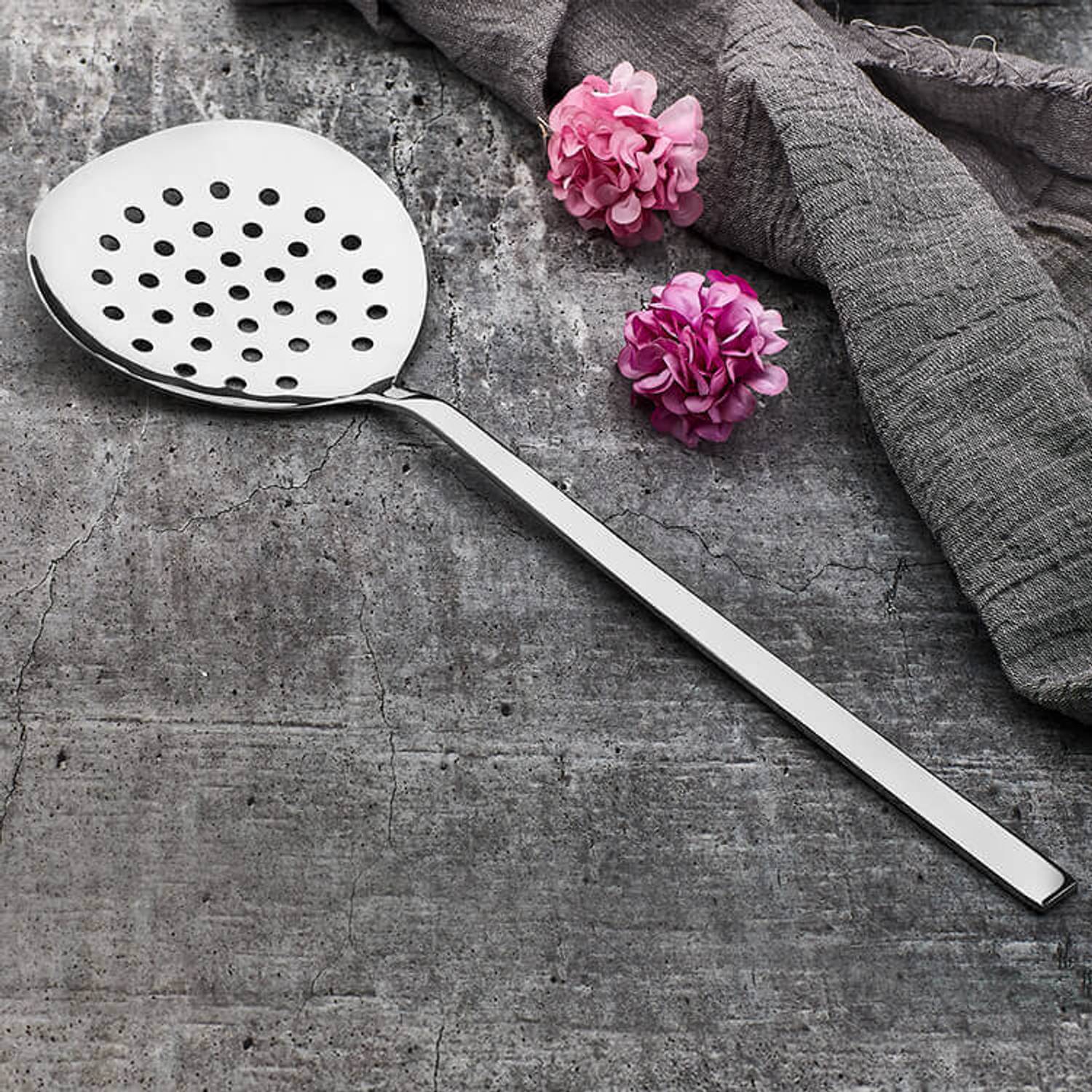 Class 18/10 Stainless Steel Serving Colander