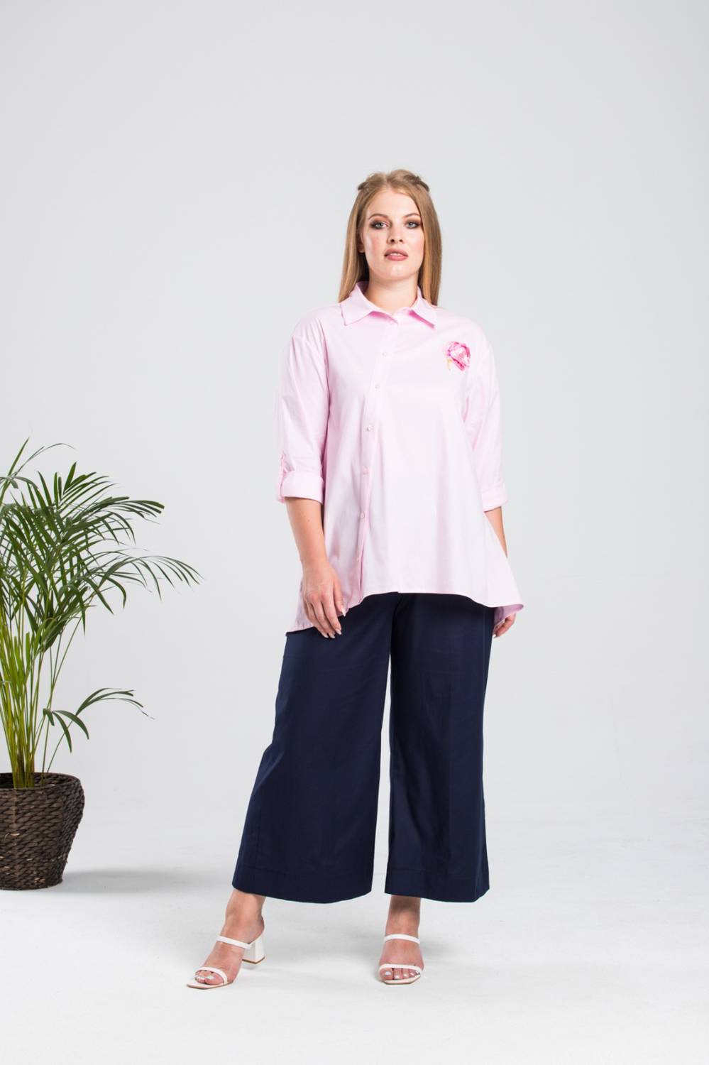 Plus Size Asymmetrical Rose Embroidery Design Shirt