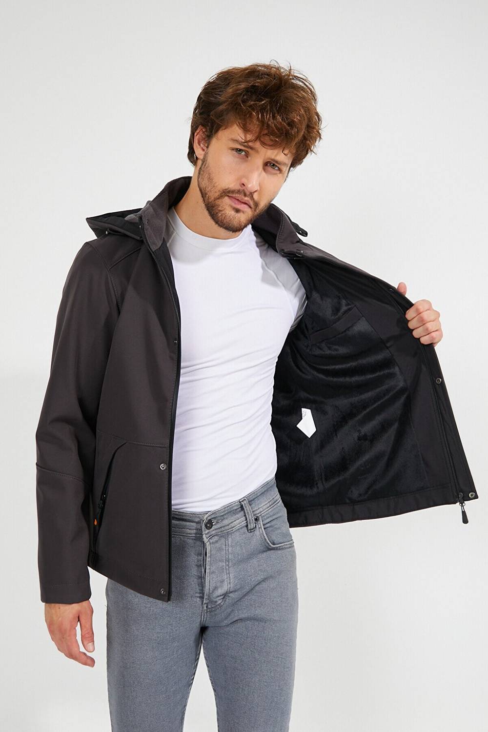 Men's Anthracite Hooded Water And Windproof Pocket Detailed Softshell Jacket With Shearling Inner