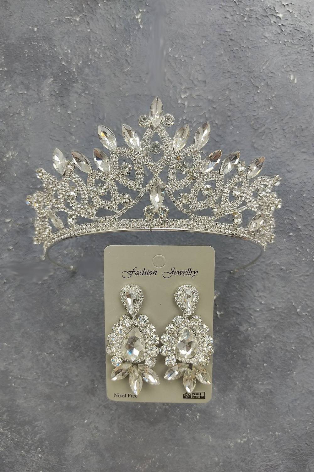 Lilya Model Bridal Crown And Stud Earrings With Drop Stone