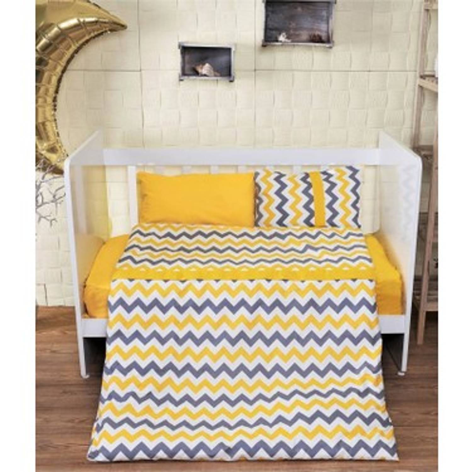 Yellow zigzag baby bedding set