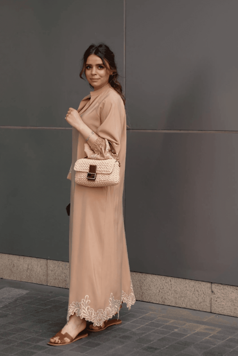 GÖKNUR ARSLAN NAKIŞLI CAMEL ELBİSE