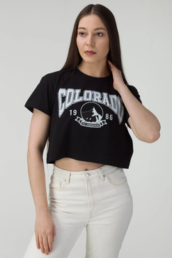 Жіноча оверсайз чорна футболка з принтом Colorado