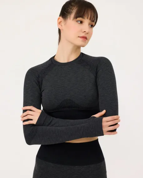 seamless başparmak delikli crop top - صورة 5