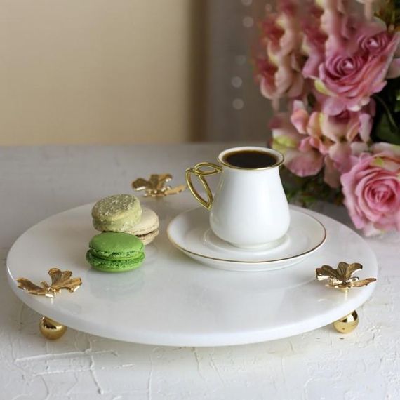 Akayev Mermer Beyaz 30 Cm Altın Ayak Kelebek Yuvarlak Sunum Tabağı - fotoğraf 3