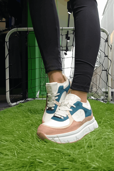 Escetic Beyaz-Pudra Kadın Sneaker Yumuşak Yüksek Taban Bağcıklı Spor Ayakkabı AY0004 - fotoğraf 4