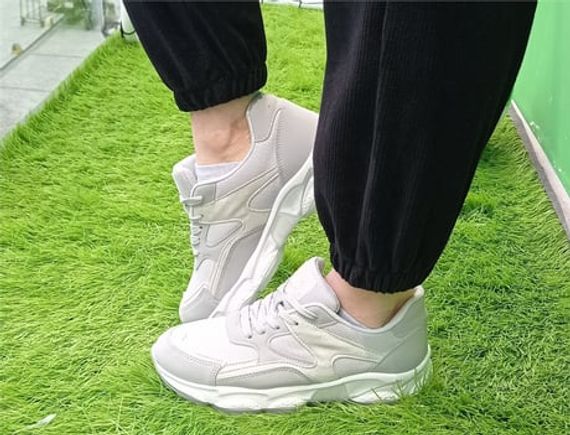Escetic Beyaz-Gri Kadın Sneaker Yumuşak Yüksek Taban Bağcıklı Spor Ayakkabı AY0005 - fotoğraf 4