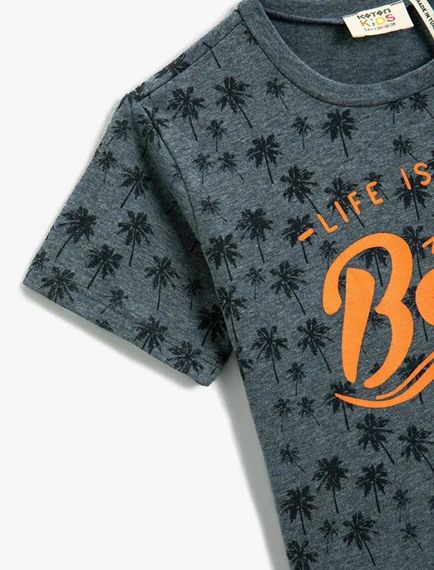 تي شيرت قطن بأكمام قصيرة مطبوع عليه نخيل من القطن - صورة 3