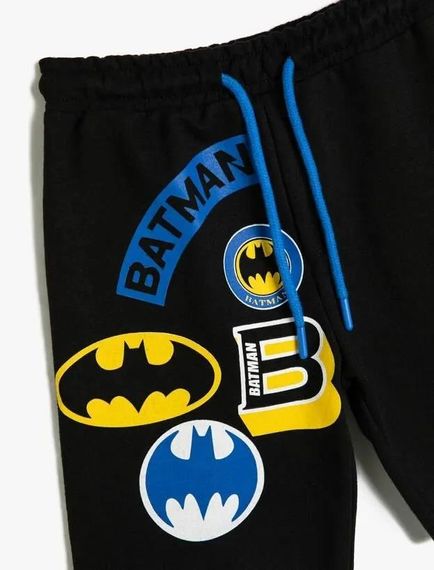 Koton Erkek Çocuk Şort Batman Baskılı Lisanslı Pamuklu Beli Bağlamalı - fotoğraf 3