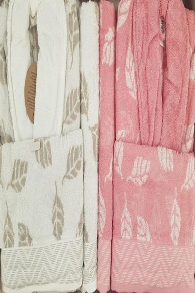 Özdilek Lilyana Aile Bornoz Seti