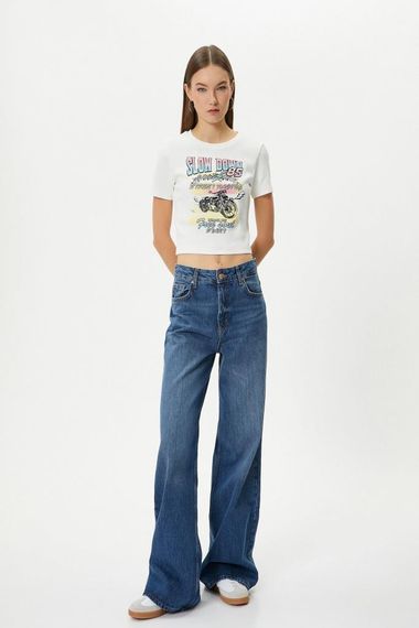 Koton Baskılı Crop Tişört Kısa Kollu Bisiklet Yaka Pamuklu - fotoğraf 2