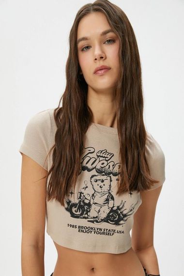 Koton Ayıcık Baskılı Crop Tişört Slim Fit Kısa Kollu Bisiklet Yaka Pamuklu - fotoğraf 2