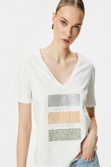 Коротка футболка з V-подібним вирізом, з принтом, виготовлена з 100% бавовни, білого кольору, доступна в розмірах S і L - фото 1