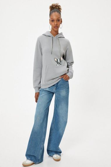 Koton Oversize Kapüşonlu Sweatshirt Kanguru Cep Detaylı Köpek Baskılı Şardonlu - fotoğraf 2