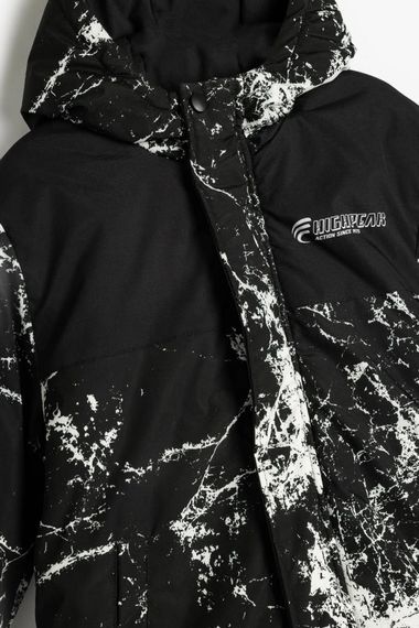 Koton  Çocuk Oversize Kapşonlu Mont Lastik Manşetli Rüzgar Kapaklı - fotoğraf 4