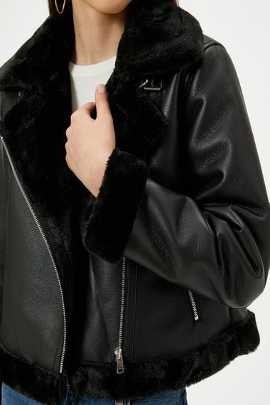 Куртка-байкер з хутряним коміром, чорна, з довгими рукавами та кишенями для стильного зимового образу - фото 5