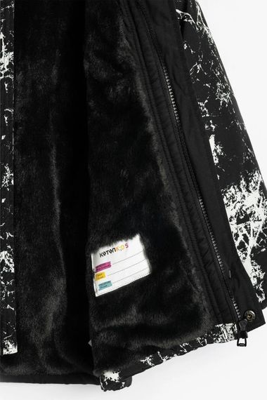 Koton  Çocuk Oversize Kapşonlu Mont Lastik Manşetli Rüzgar Kapaklı - fotoğraf 3