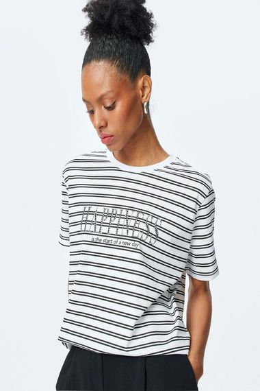 Koton Pamuklu Bisiklet Yaka Kısa Kollu Baskılı Taşlı Çizgili Tişört - photo 1