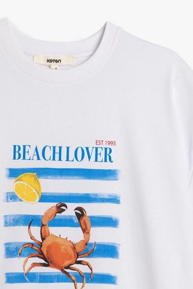 Koton Kısa Kollu Bisiklet Yaka Pamuklu Yengeç Baskılı Oversize Kadın Tişört - صورة 3