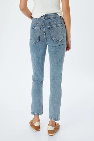 Джинсы Koton с нормальной талией и прямыми штанинами, индиго, идеальны для повседневной носки, 98% хлопка, вместительные карманы - фото 4