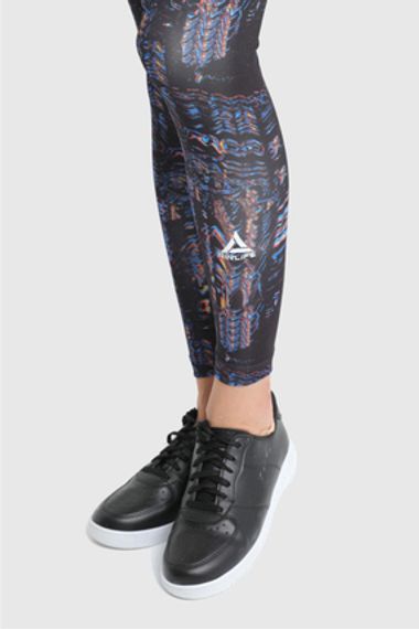 تسوقي طيّات الساق المريحة للنساء بألوان نابضة، مقاسات متنوعة S، M، XL من علامة Underwear - صورة 4