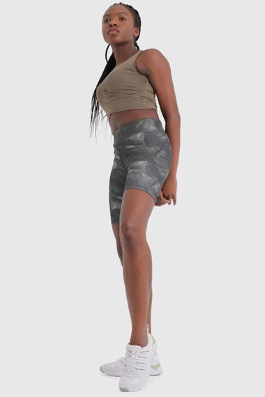 شورت رياضي بتفاصيل سحاب | أخضر 17036 - متوفر بمقاسات S, M, L, XL من ماركة Underwear - صورة 1