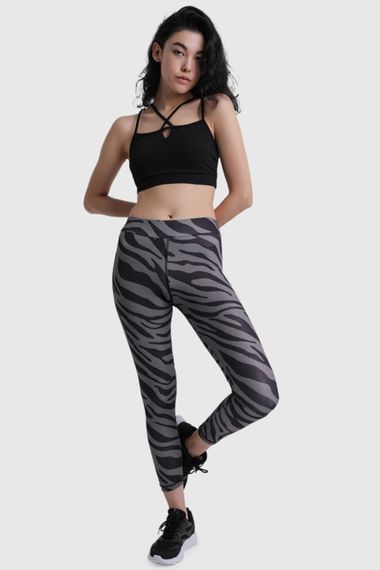 طرحة رياضية نسائية فائقة النعومة | بلون رمادي 22001 بحجم (S, M, L, XL) - صورة 1