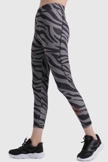 طرحة رياضية نسائية فائقة النعومة | بلون رمادي 22001 بحجم (S, M, L, XL) - صورة 4