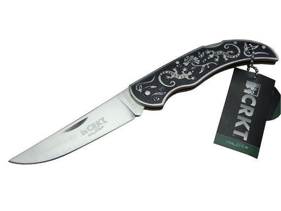 سكين التخييم CRKT F817 بطول 21 سم مع مقبض معدني مزخرف ونظام فتح يدوي متعدد الاستخدامات