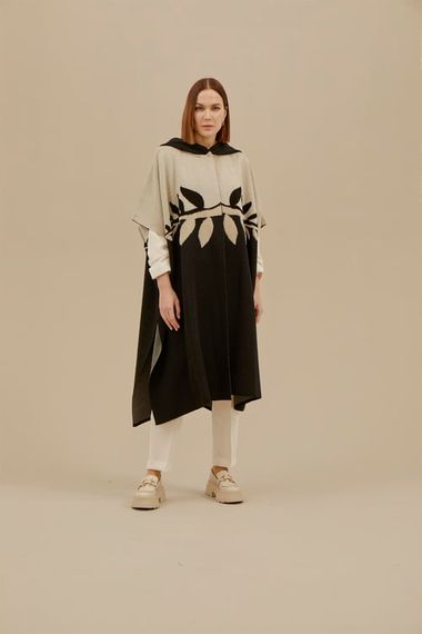 Women's Black Leaf Patterned Poncho - photo 1