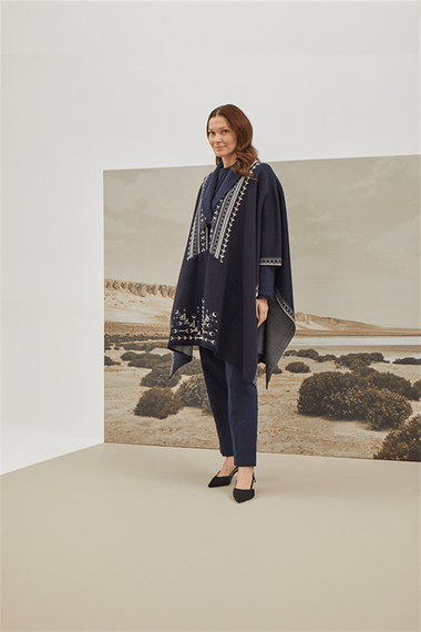 Women's Navy Blue Ethnic Patterned Poncho - photo 2