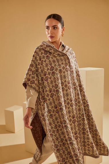 Stone Flower Patterned Hooded Poncho - photo 2