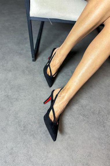 Selly Siyah Suet Kemer Detaylı Kadın Topuklu Ayakkabı