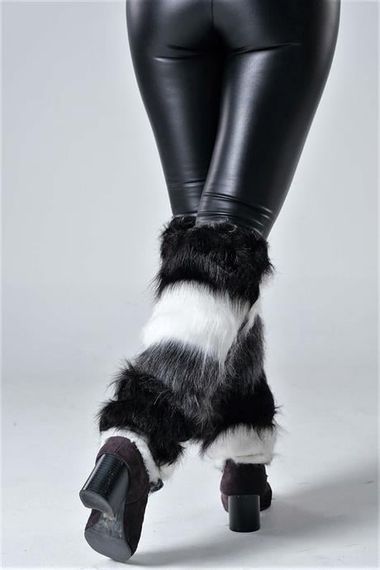 Markano Black and White Striped Plush Leggings - photo 3