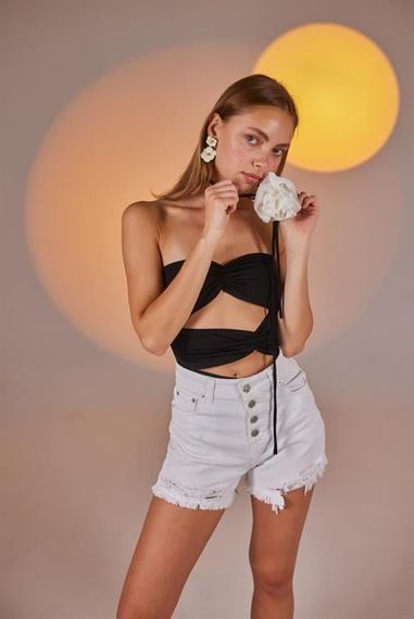 المتعثرة جان السراويل البيضاء - صورة 4