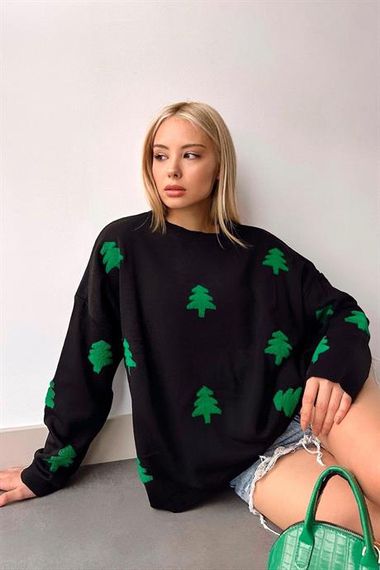 سويت شيرت أسود بياقة دائرية بتصميم عيد الميلاد ونقش شجرة الصنوبر، مقاس قياسي - صورة 3
