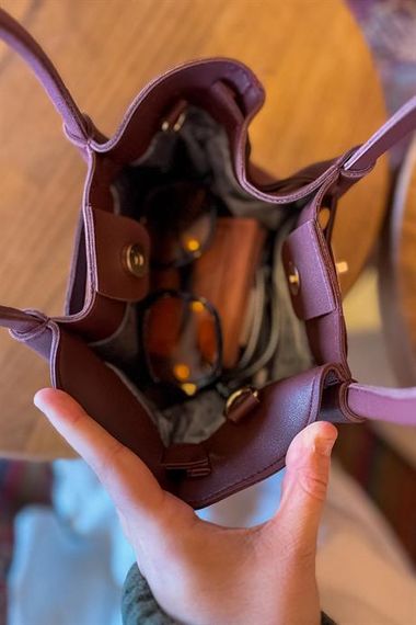 Markano Dare Bordo Mat Oval Gold Toka Detaylı Mini Kadın Çanta - fotoğraf 3