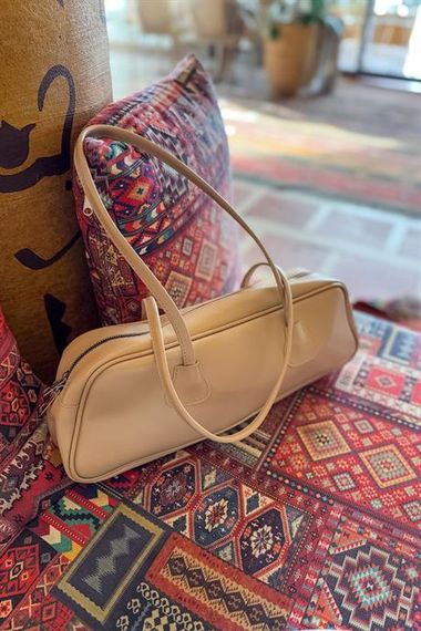 Markano Lor Bej Mat Dikdörtgen Kulplu Çanta