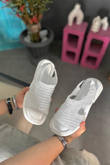 Жіночі сандалі Markano Hory з білої шкіри з плетеними деталями, доступні в розмірах 36-40