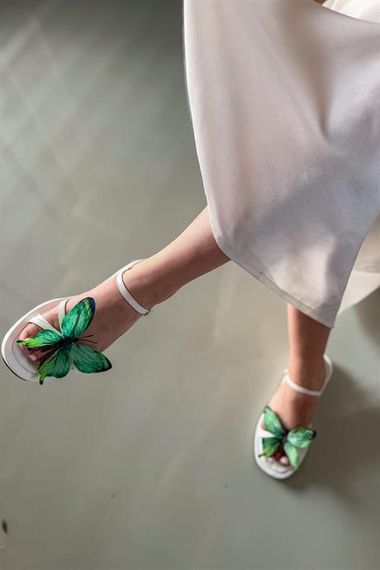 Markano Mesa Beyaz Yeşil Kelebek Detaylı Kadın Sandalet - фото 2