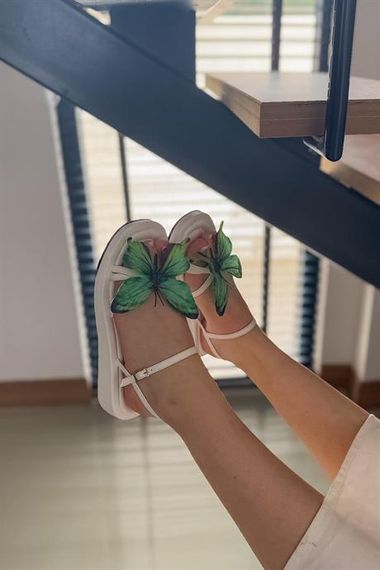 Markano Mesa Beyaz Yeşil Kelebek Detaylı Kadın Sandalet - фото 3