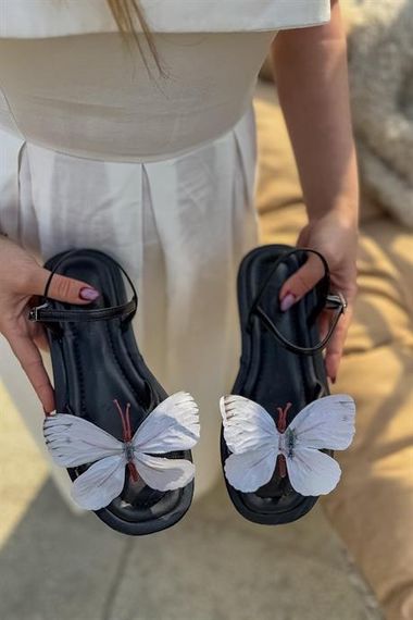 Markano Mesa Siyah Beyaz Kelebek Detaylı Kadın Sandalet - фото 2