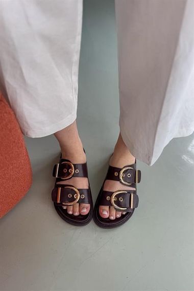 Markano Boris Acı Kahve Çift Toka Detaylı Kadın Terlik