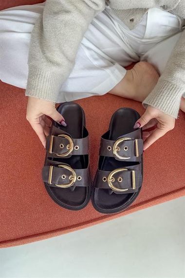 Markano Boris Acı Kahve Çift Toka Detaylı Kadın Terlik