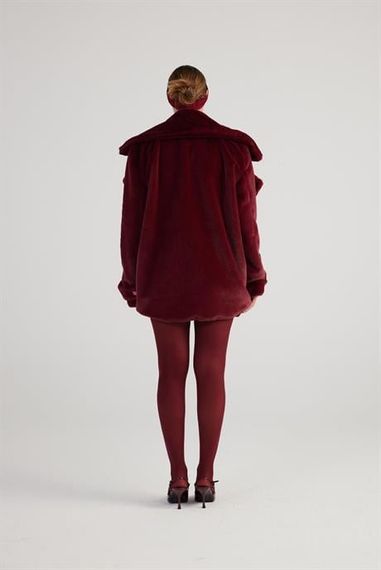 جاكيت مربيون موبي الفرو بلون بورودو بحجم L - صورة 5