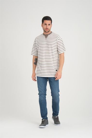Zarf Yaka Detaylı Çizgili Oversize T-Shirt - Vizon - fotoğraf 5
