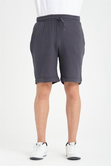 Подвійні шорти з муслінової тканини Valiberta - стилі української моди з дихаючого бавовняного матеріалу, доступні в розмірах S-XXL та кольорі фюме - фото 2