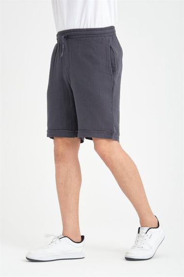 Подвійні шорти з муслінової тканини Valiberta - стилі української моди з дихаючого бавовняного матеріалу, доступні в розмірах S-XXL та кольорі фюме - фото 5