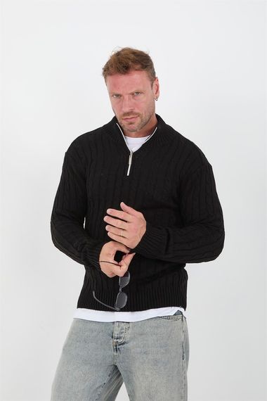 Мужской трикотажный свитер с косичкой и полу-молнией - черный - фото 3