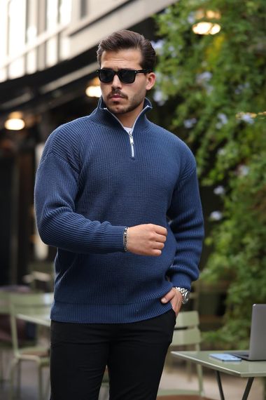 Oversize чоловічий трикотажний светр з напівблискавкою, індиго, 100% бавовна, стильний та зручний, ідеальний для холодних днів - фото 1